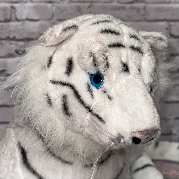 WHITE TIGER Greatest Show on Earth 17 in. Ringling Bros. Circus Bengal Plush Toy - Picture 8 of 11